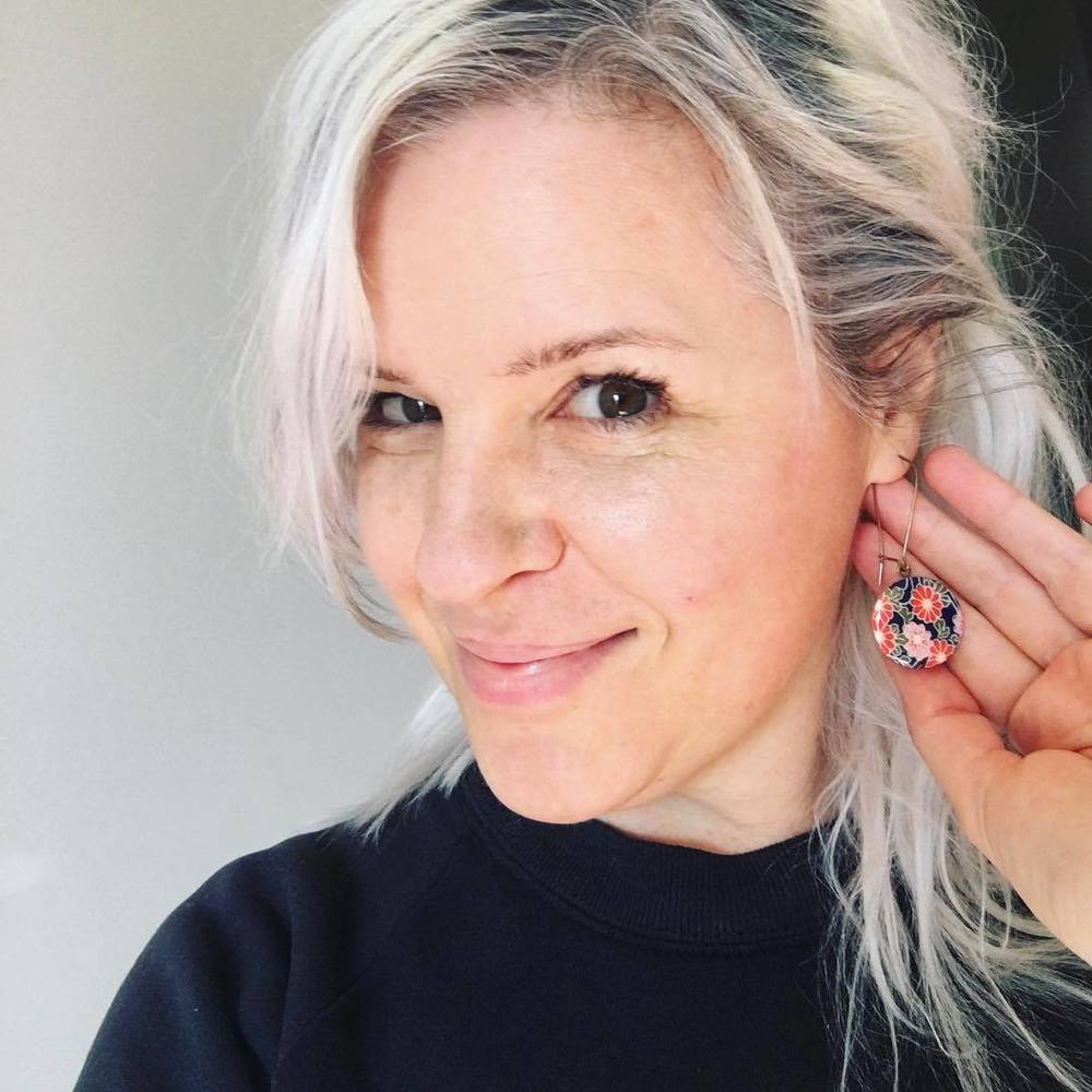 Meet your Posher, Flora